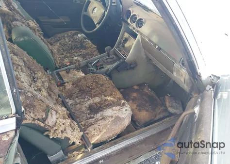 1973 Mercedes-Benz 450Sl z USA, uszkodzony, nr VIN 10702310007896